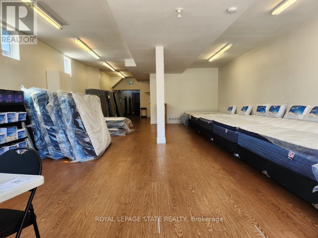 1548 King Street E, Hamilton, Ontario  L8K 1S9 - Photo 4 - X12104607
