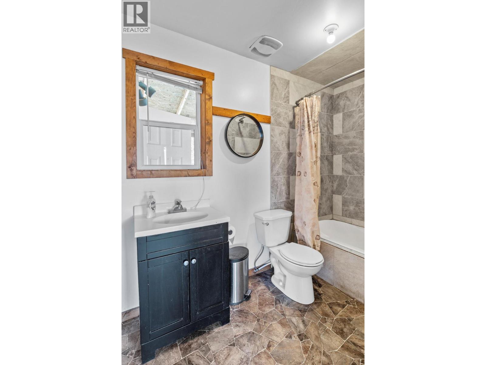 495 Snider Road, Lister, British Columbia V0B 1G5 - Photo 13 - 10344698