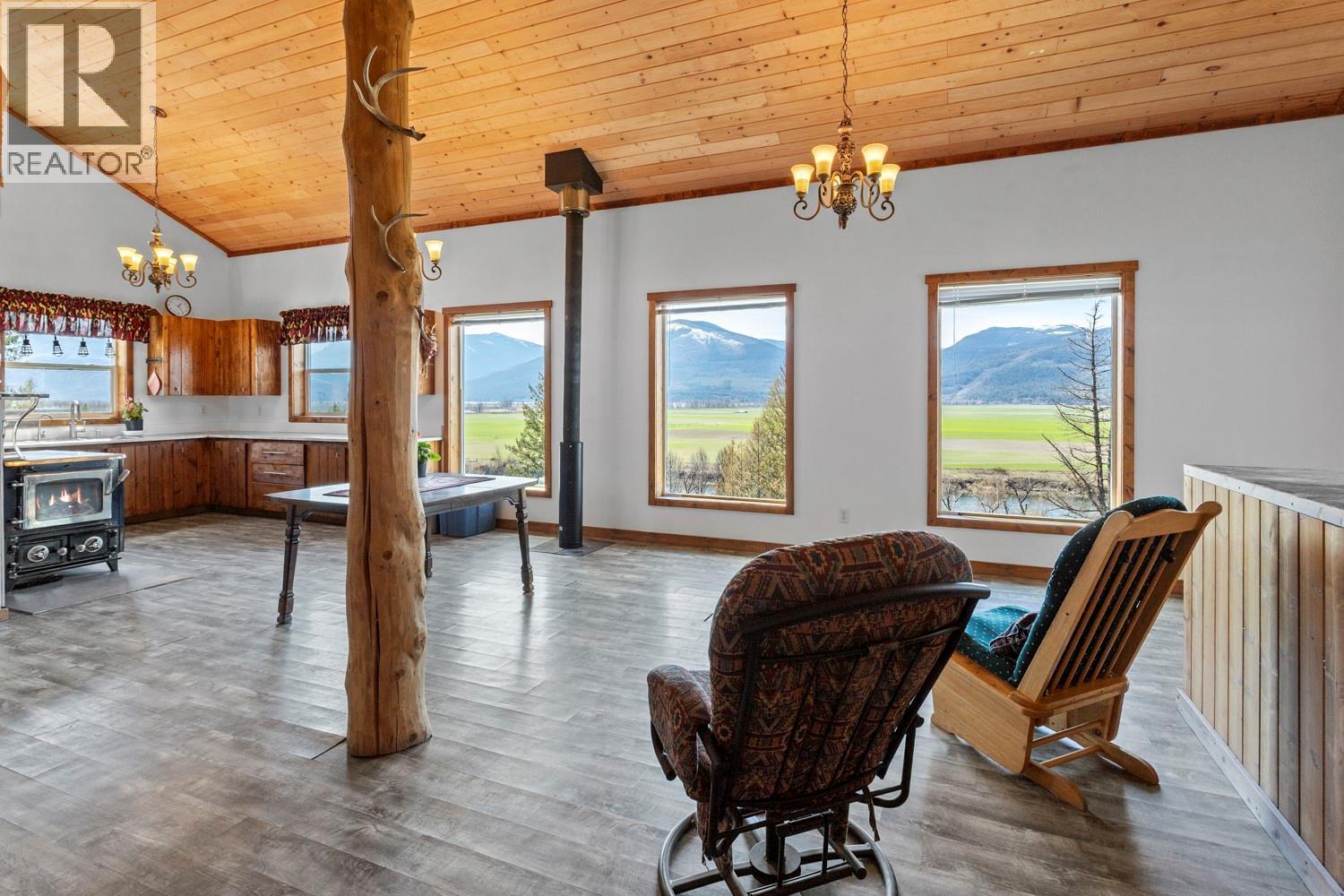 495 Snider Road, Lister, British Columbia V0B 1G5 - Photo 8 - 10344698