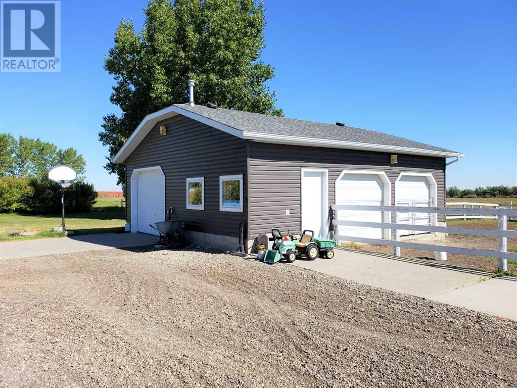 272210 Range Road 291  Ne, Airdrie, Alberta  T4A 2V7 - Photo 22 - A2190749