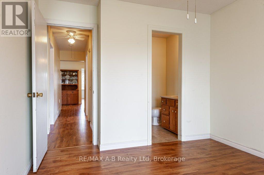 360 Maple Avenue, Stratford, Ontario  N5A 1V9 - Photo 19 - X12104620