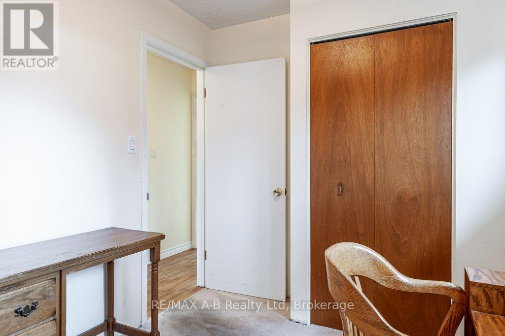 360 Maple Avenue, Stratford, Ontario  N5A 1V9 - Photo 24 - X12104620