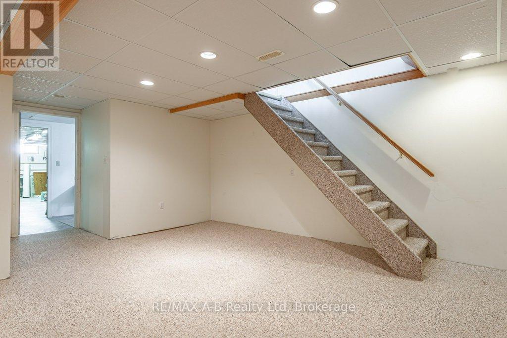 360 Maple Avenue, Stratford, Ontario  N5A 1V9 - Photo 26 - X12104620