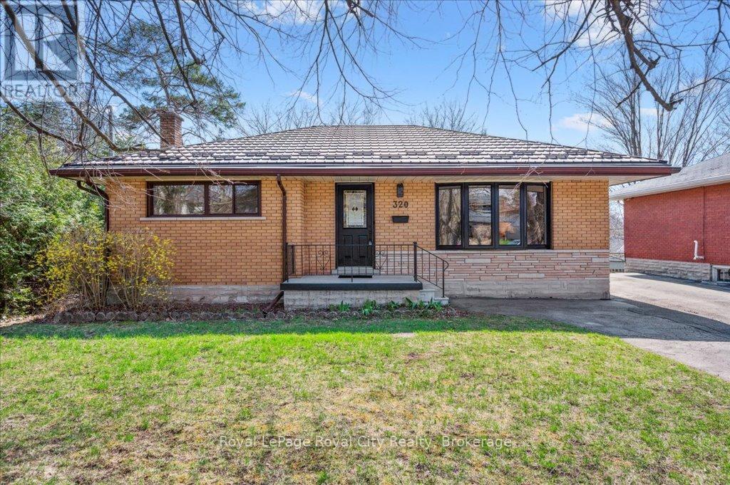 Property at 320 VICTORIA ROAD N image 1