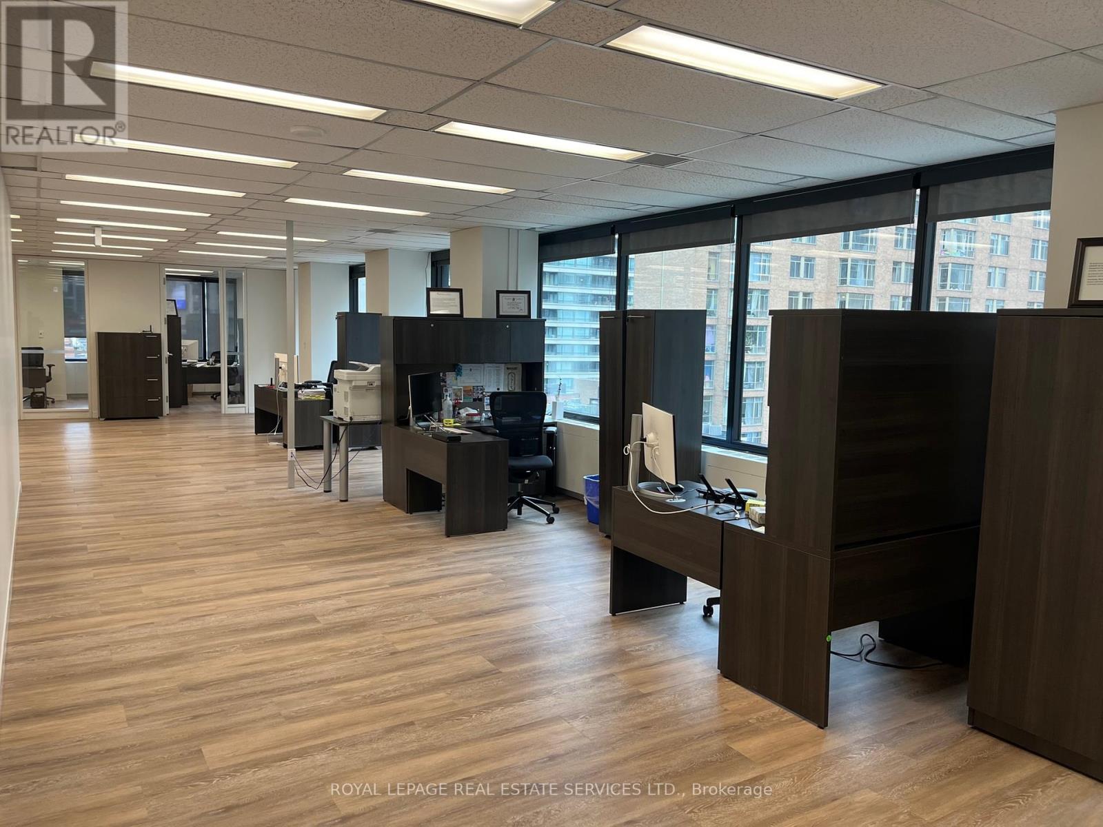 420 - 180 Dundas Street W, Toronto, Ontario  M5G 1Z8 - Photo 6 - C12104679