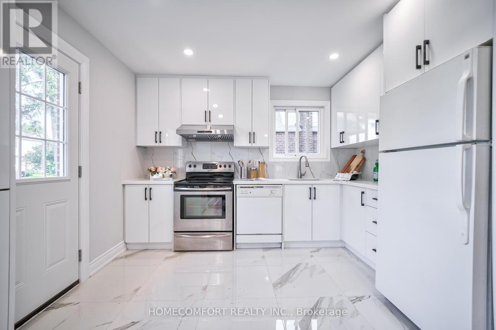 Property at 30 BALACLAVA DRIVE image 3