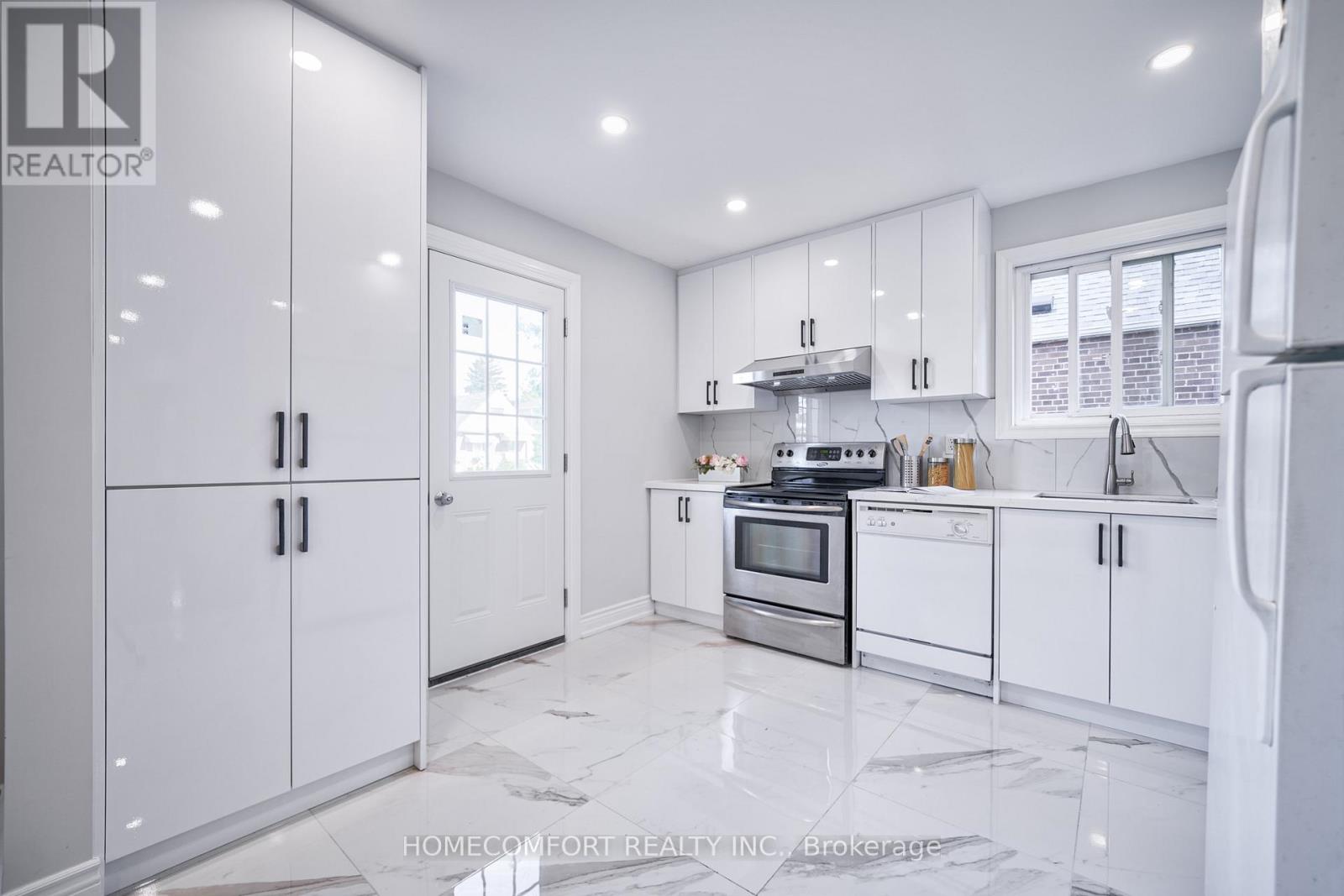 Property at 30 BALACLAVA DRIVE image 4