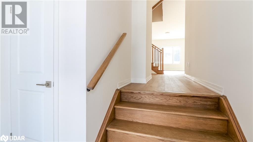 Property at 3778 SUNBANK Crescent image 4