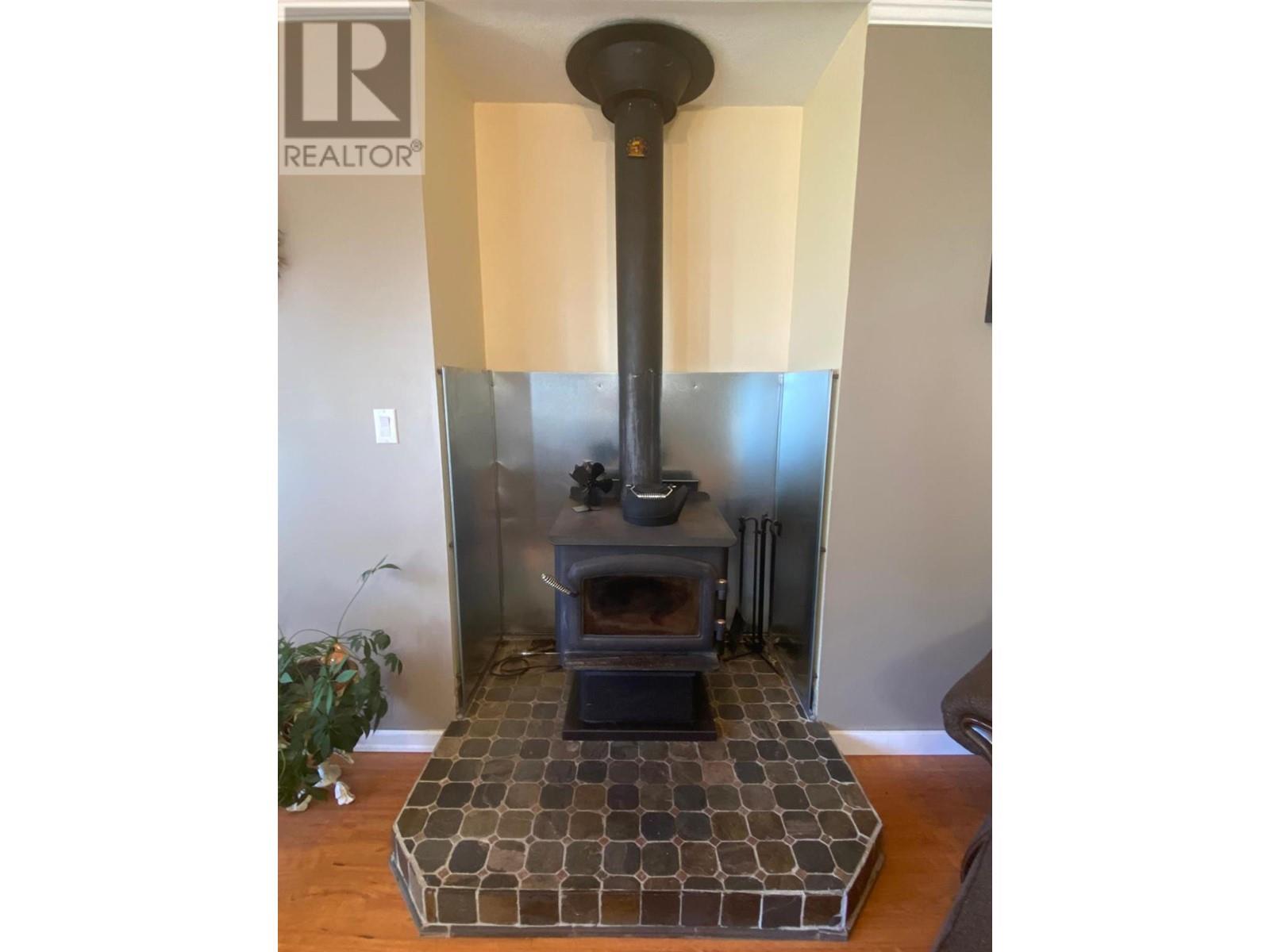 1118 HAROLD Street, Slocan, BC V0G2C0