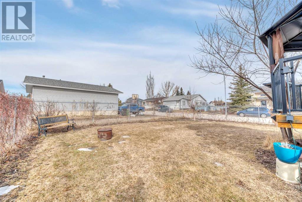 39 Greenview Crescent, Strathmore, Alberta  T1P 1L6 - Photo 5 - A2205732