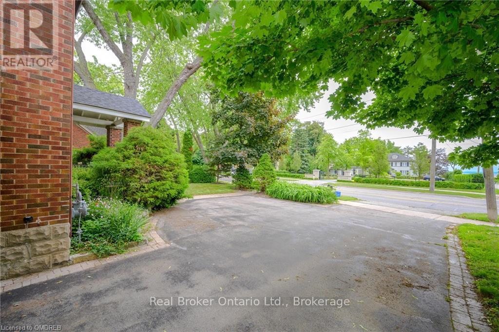 Property at 2317 LAKESHORE ROAD image 5