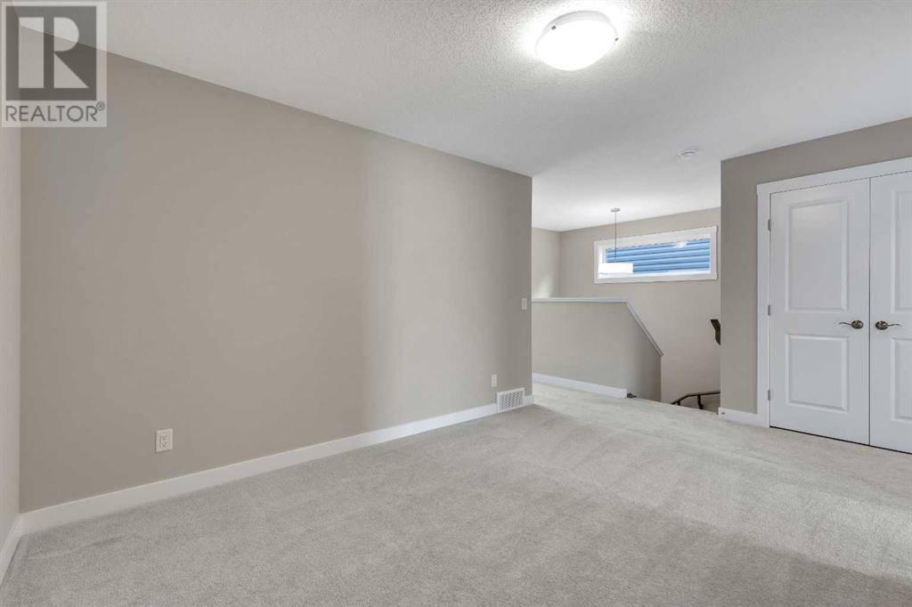 216 Creekstone Row Sw, Calgary, Alberta  T2X 4Y5 - Photo 17 - A2214962