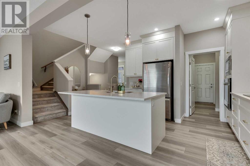 216 Creekstone Row Sw, Calgary, Alberta  T2X 4Y5 - Photo 2 - A2214962