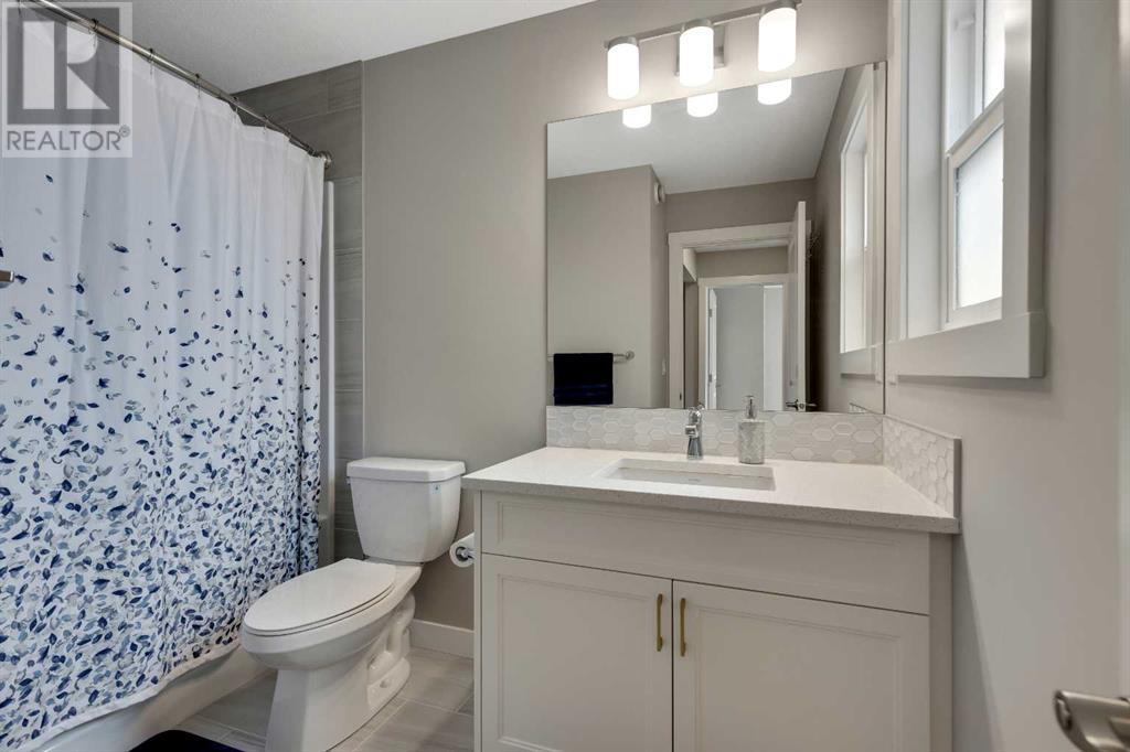 216 Creekstone Row Sw, Calgary, Alberta  T2X 4Y5 - Photo 21 - A2214962