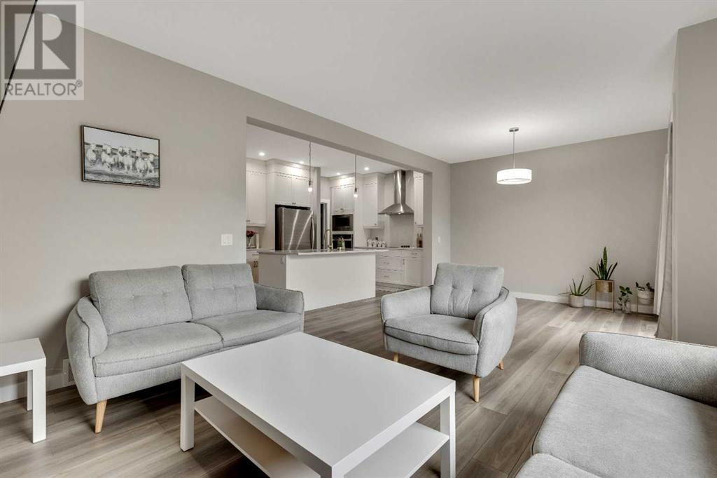 216 Creekstone Row Sw, Calgary, Alberta  T2X 4Y5 - Photo 9 - A2214962