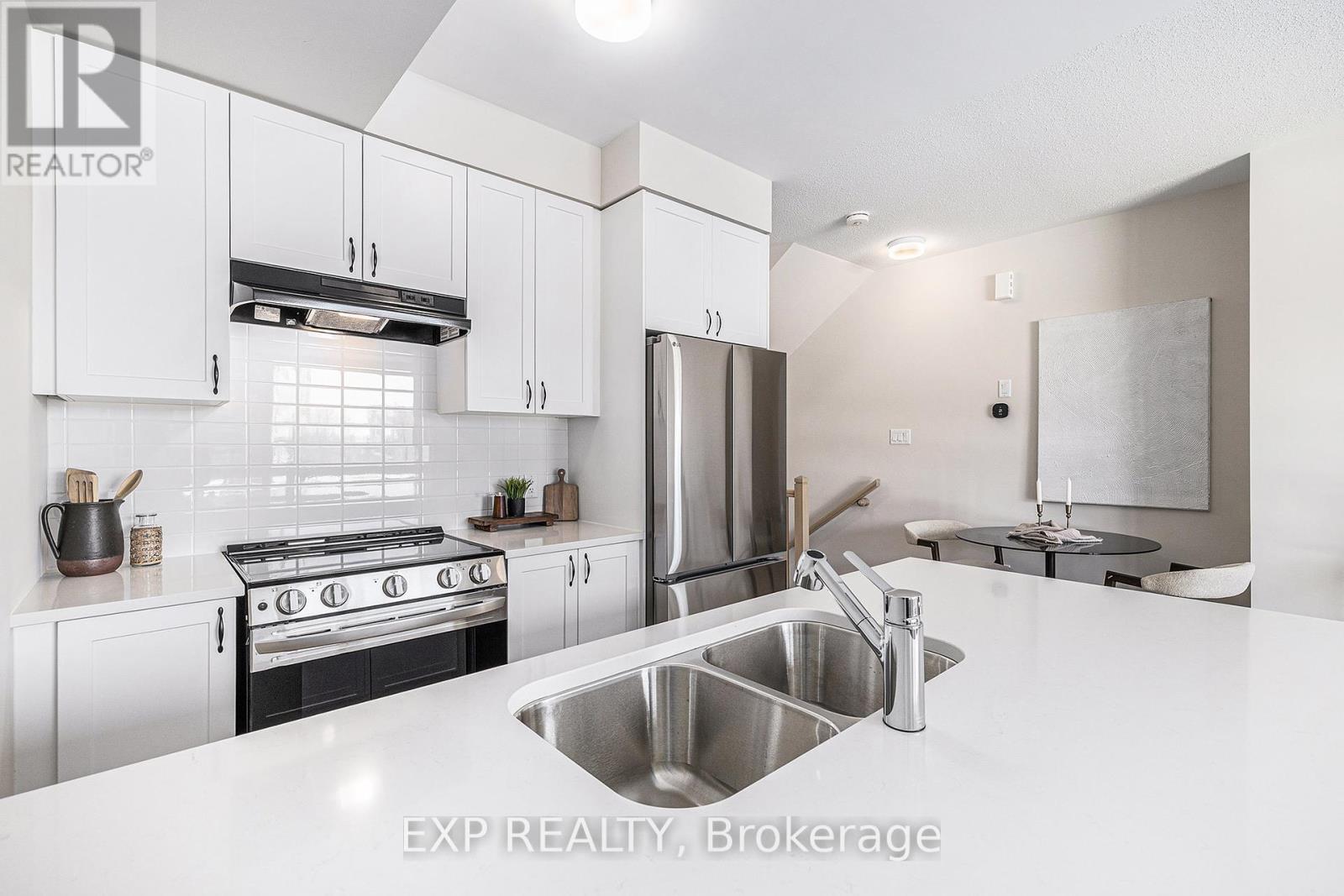 130 Mishi Private, Ottawa, Ontario  K1K 0P2 - Photo 14 - X12104802