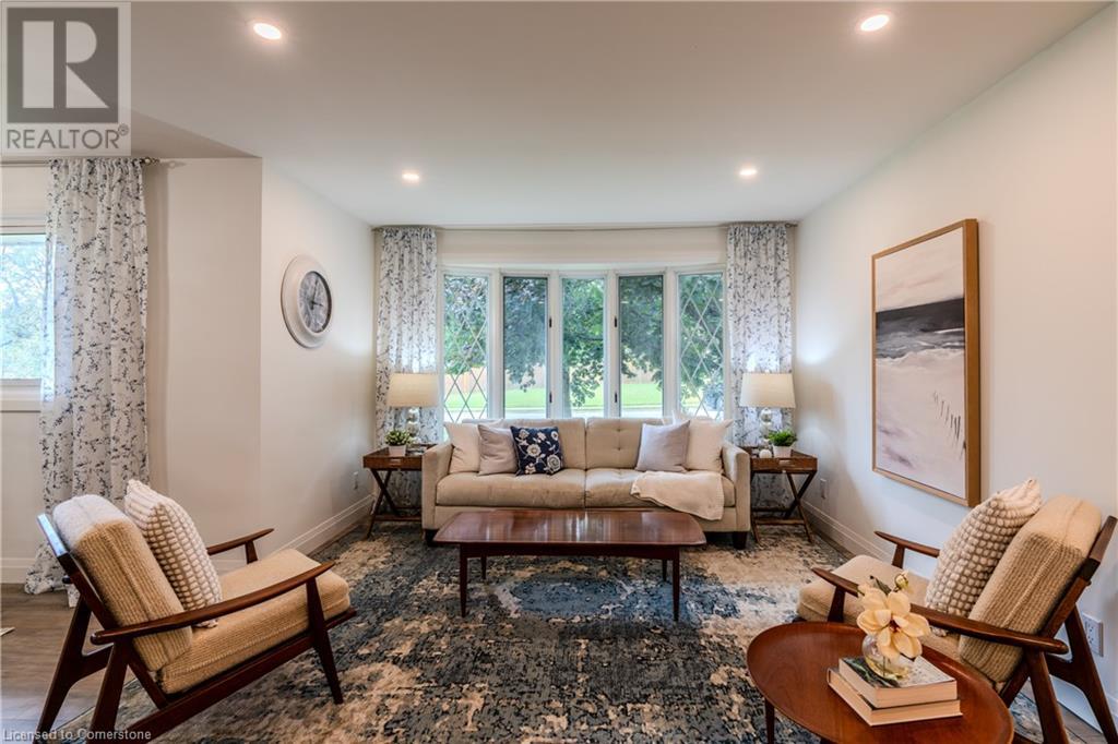 Property at 17 WOODSVIEW Avenue image 2