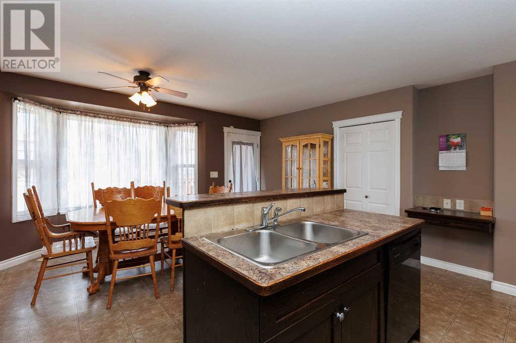 Property at 64 Irving Crescent image 4