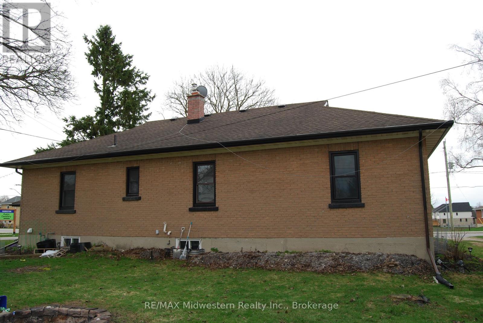 Property at 281 ELORA STREET S image 5