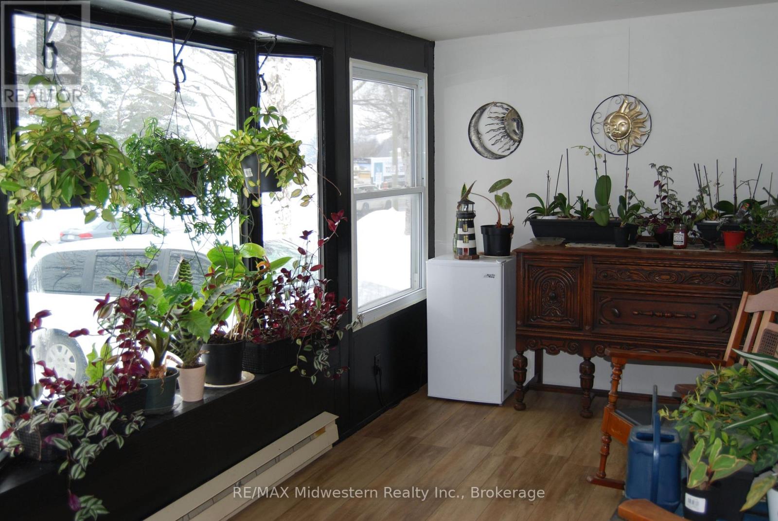 281 Elora Street S, Minto, Ontario  N0G 1Z0 - Photo 4 - X11917883