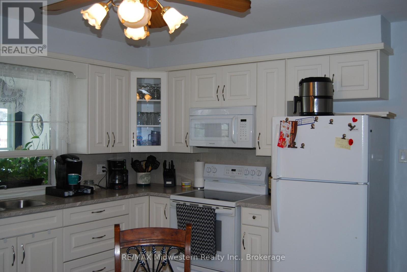 281 Elora Street S, Minto, Ontario  N0G 1Z0 - Photo 7 - X11917883