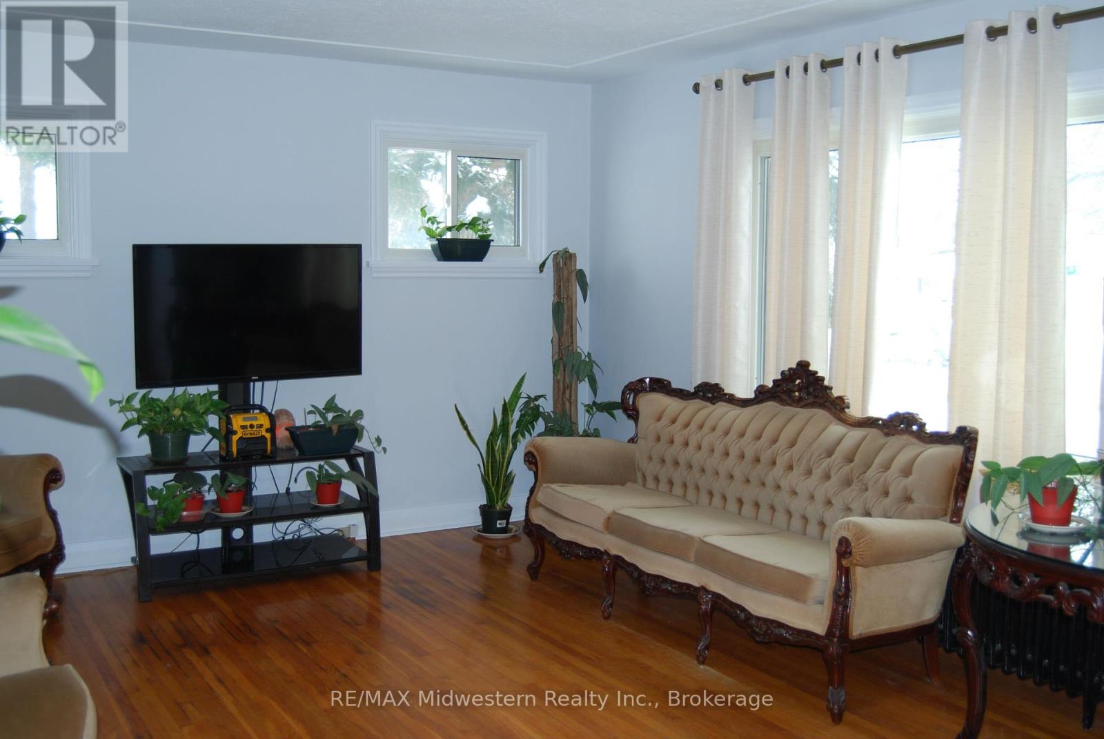 281 Elora Street S, Minto, Ontario  N0G 1Z0 - Photo 6 - X11917883