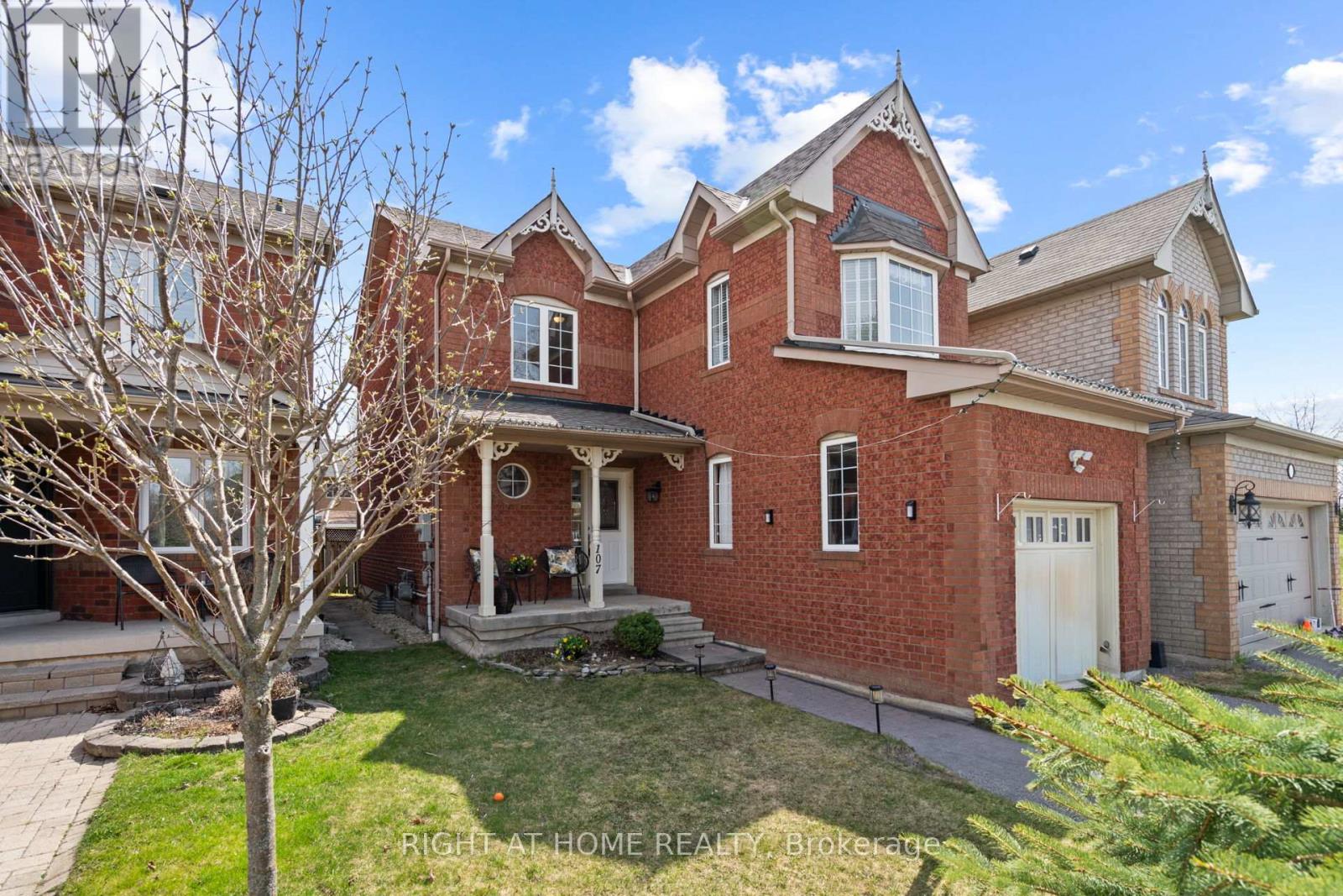 Property at 107 ST THOMAS STREET image 2