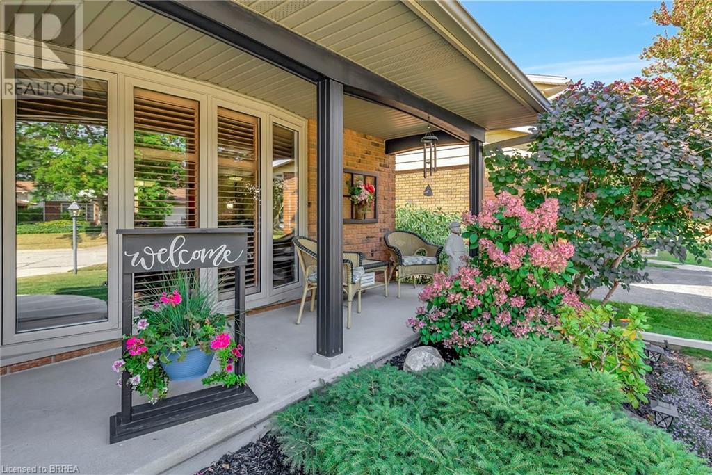 Property at 82 WESTWOOD Crescent image 2