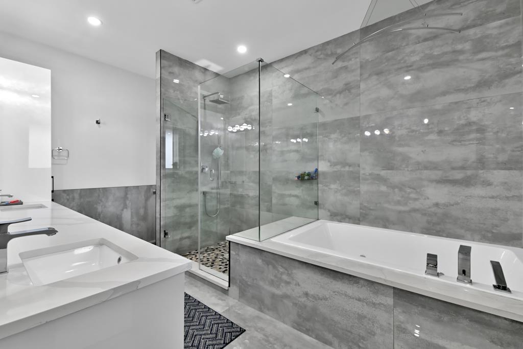 31063 N Deertrail Drive, Abbotsford, British Columbia  V2T 5J5 - Photo 25 - R2993654