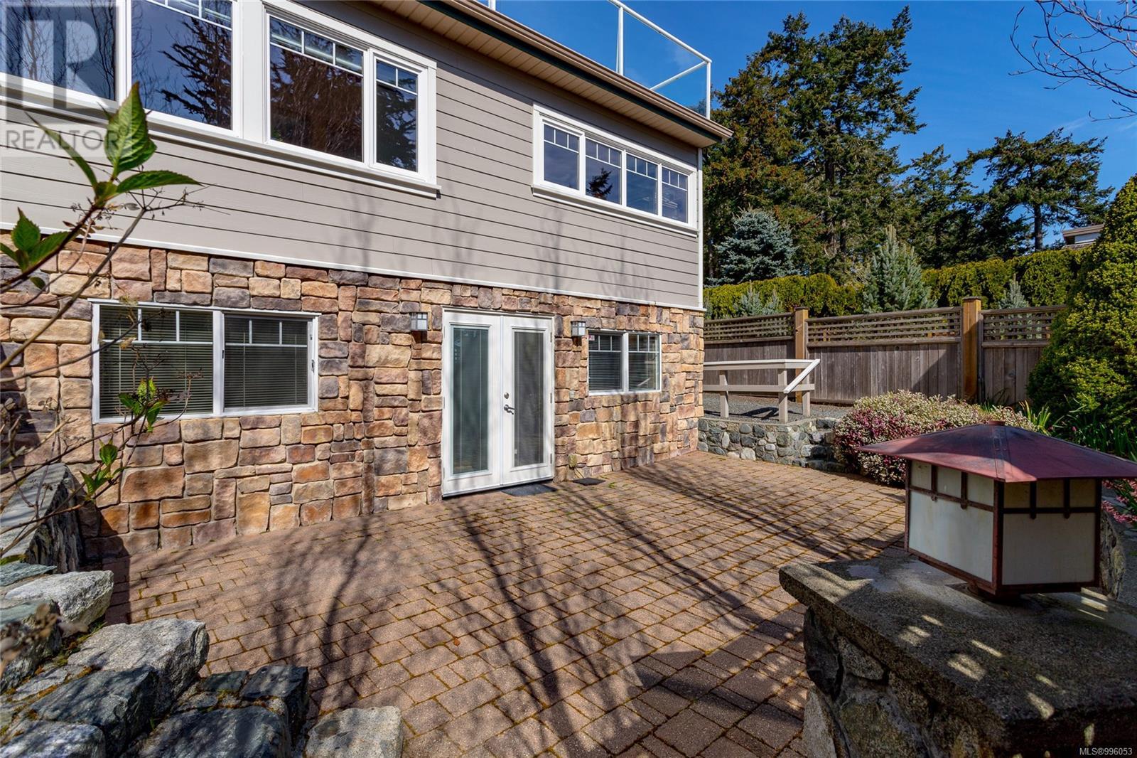 2545 Beaufort Rd, Sidney, British Columbia  V8L 2K2 - Photo 66 - 996053