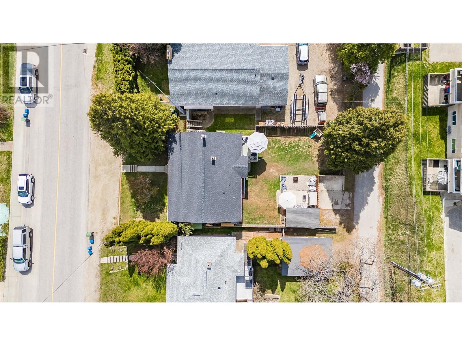 568 9th Avenue, Castlegar, British Columbia  V1N 1M3 - Photo 59 - 10344873