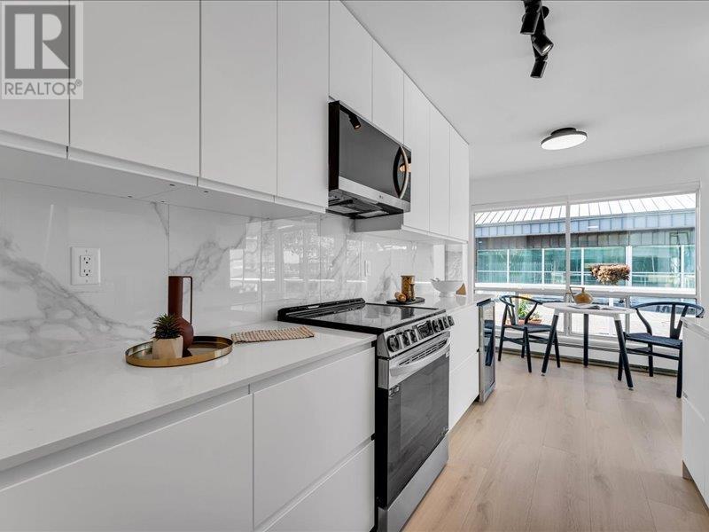 4101 33 Chesterfield Place, North Vancouver, British Columbia  V7M 3K4 - Photo 2 - R2993949