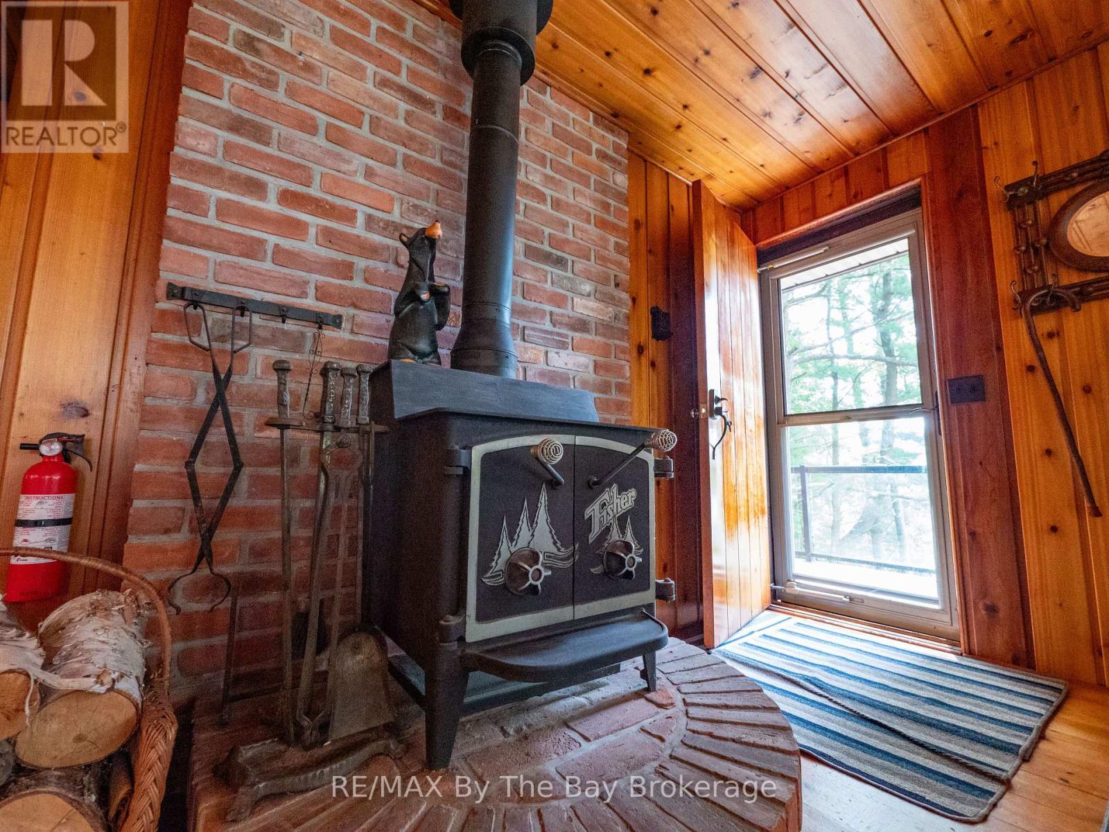 15598 Georgian Bay Shore, Georgian Bay, Ontario  P0E 1E0 - Photo 19 - X12104867