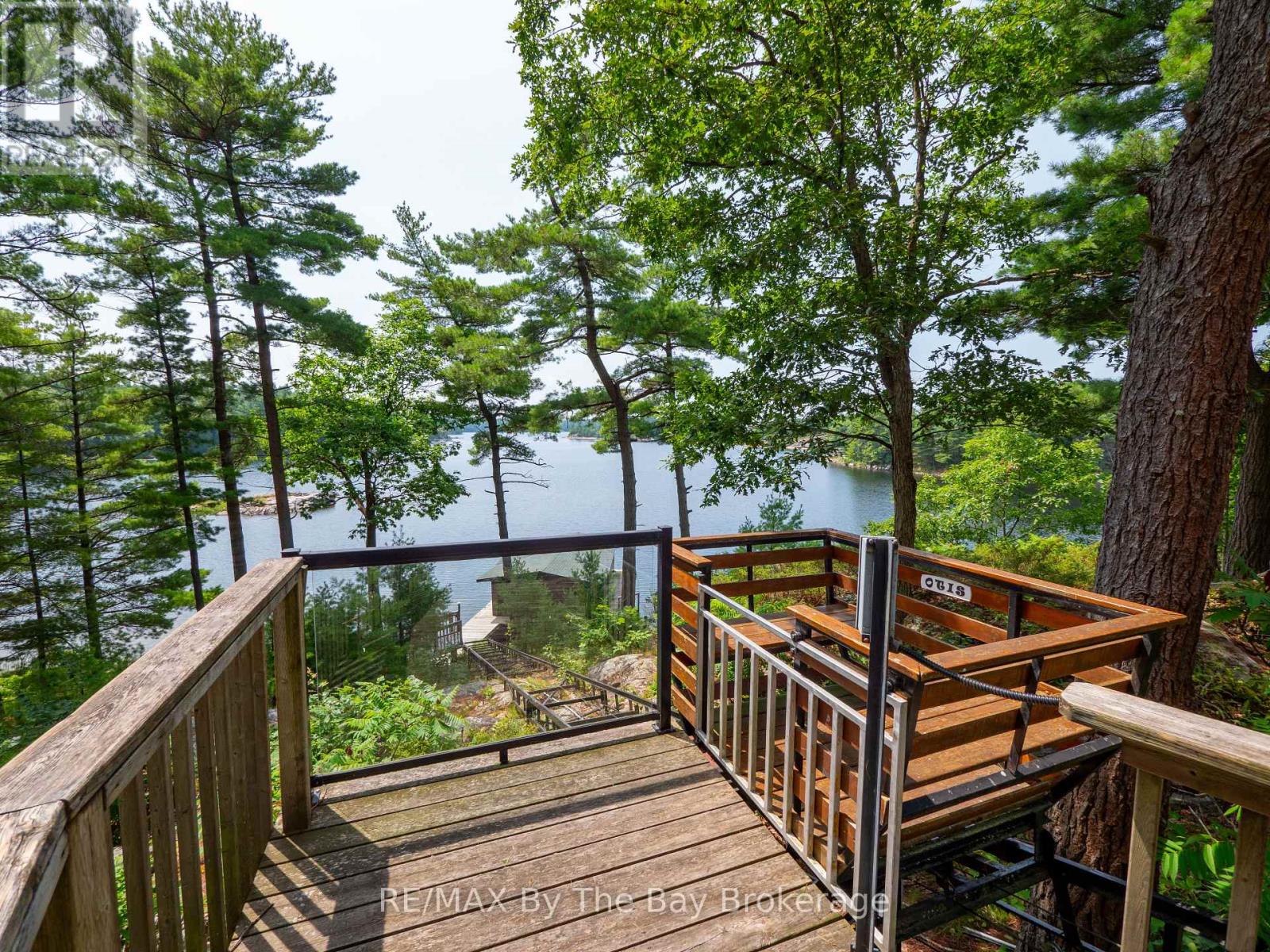 15598 Georgian Bay Shore, Georgian Bay, Ontario  P0E 1E0 - Photo 22 - X12104867