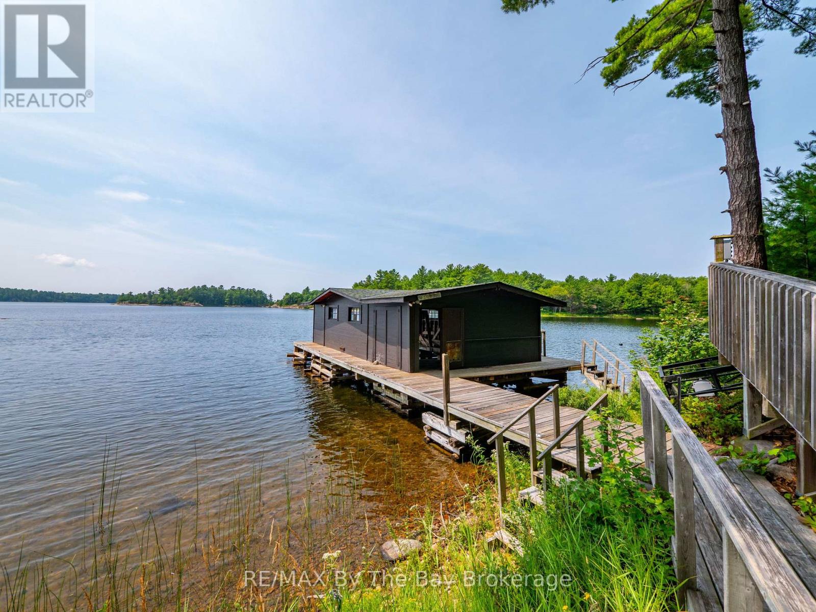 15598 Georgian Bay Shore, Georgian Bay, Ontario  P0E 1E0 - Photo 23 - X12104867