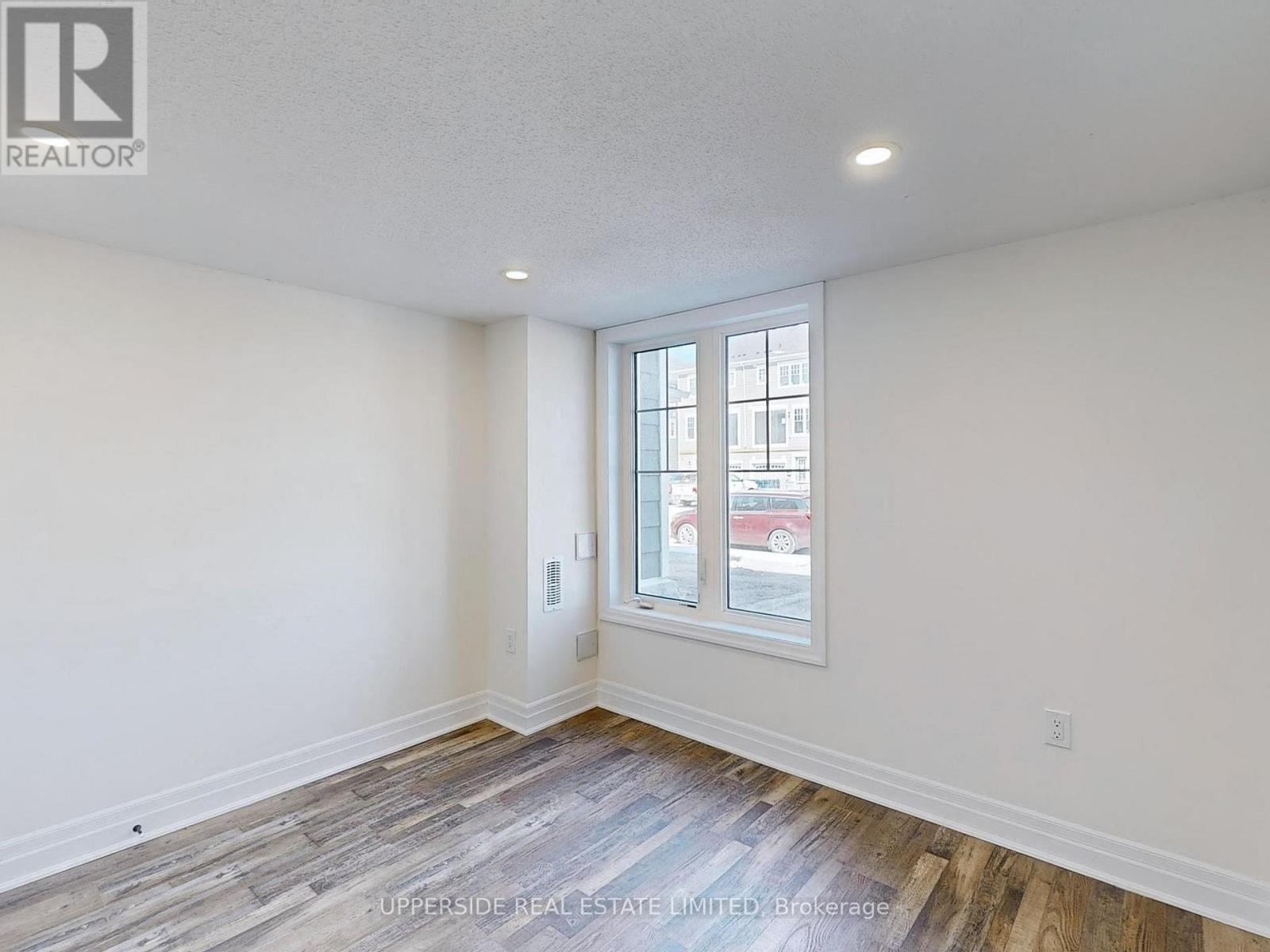 105 Surf Drive, Wasaga Beach, Ontario  L9Z 0G3 - Photo 26 - S12104909