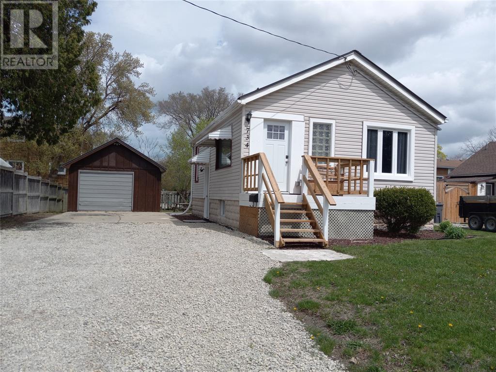 734 CAMPBELL STREET, sarnia, Ontario