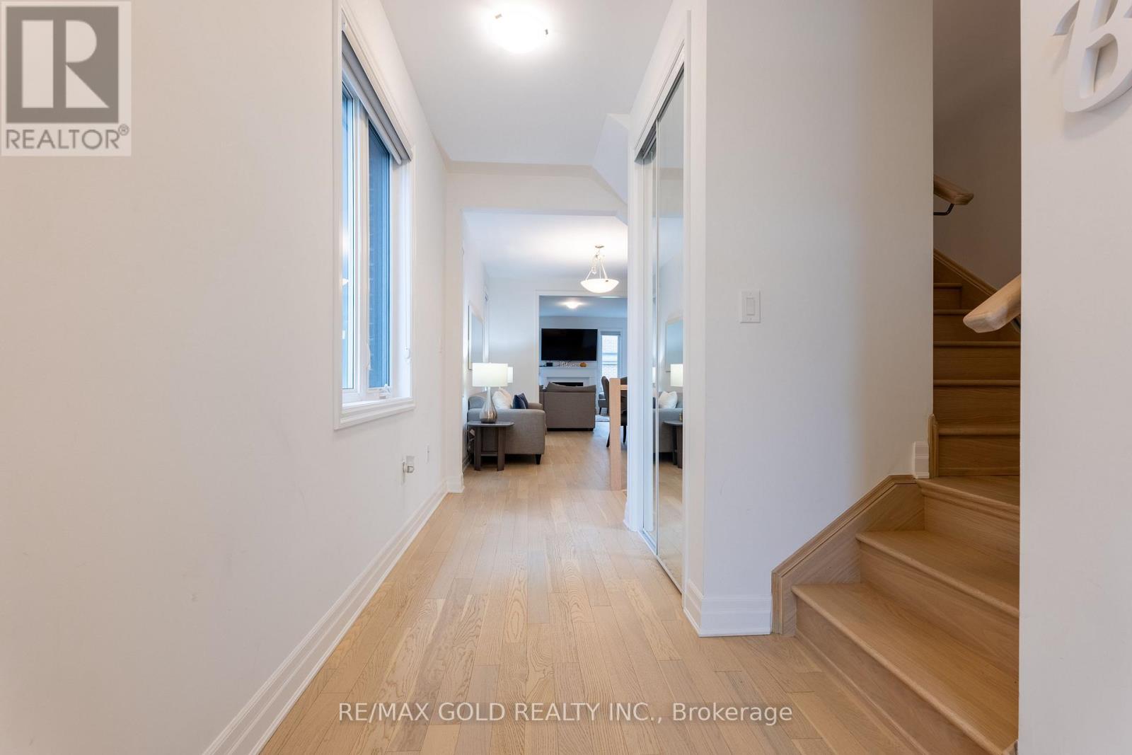 1257 Trudeau Drive, Milton, Ontario  L9T 6H8 - Photo 11 - W12104859