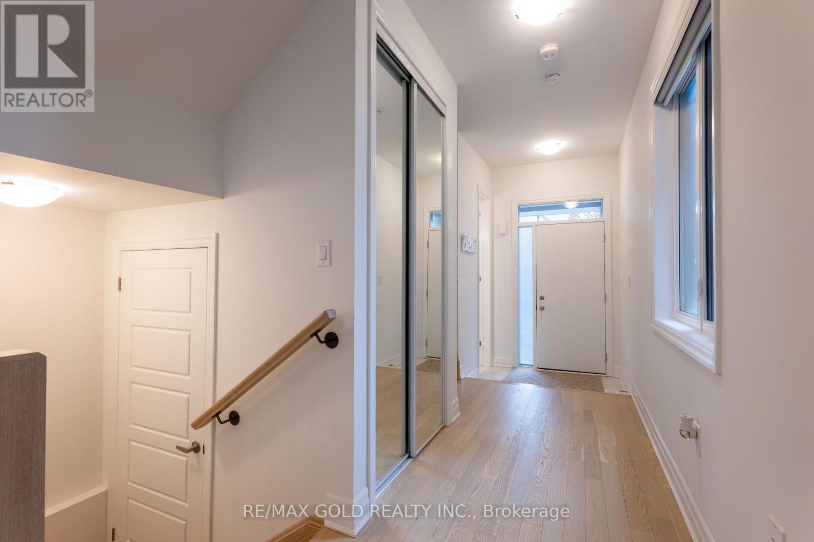 1257 Trudeau Drive, Milton, Ontario  L9T 6H8 - Photo 12 - W12104859