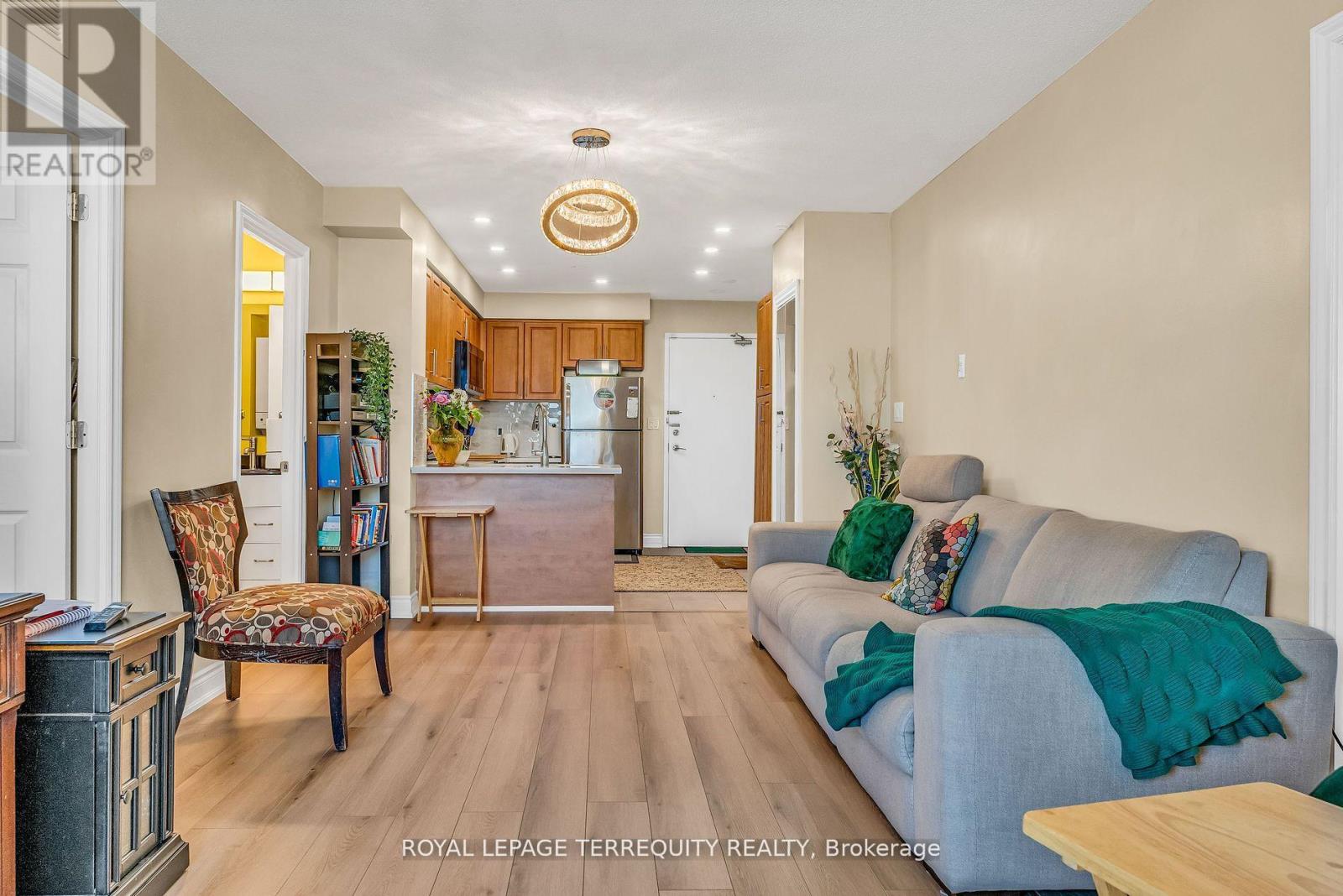 1014 - 2464 Weston Road, Toronto, Ontario  M9N 0A2 - Photo 6 - W12104880