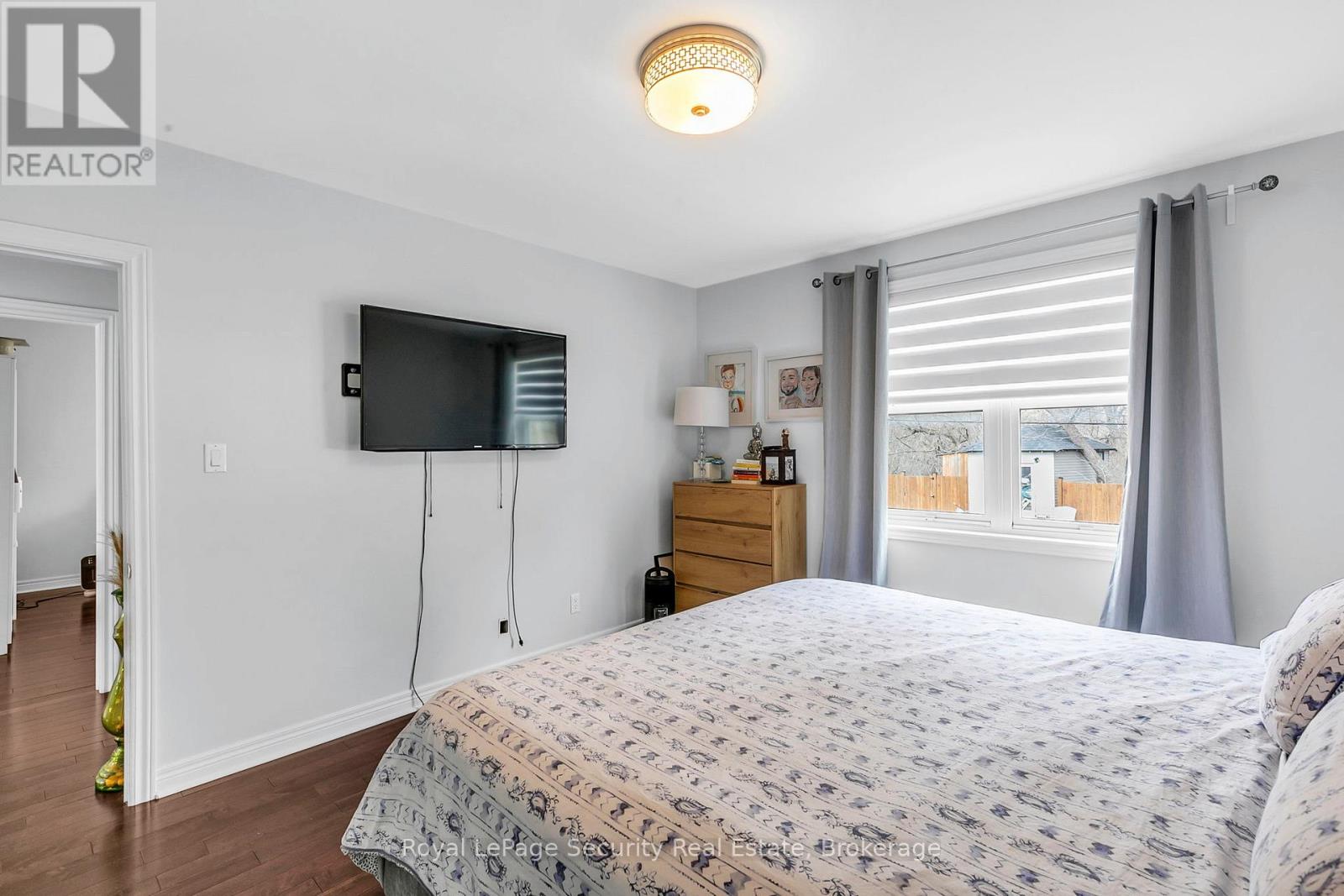 251 Thistle Down Boulevard, Toronto, Ontario  M9V 1K6 - Photo 15 - W12104892