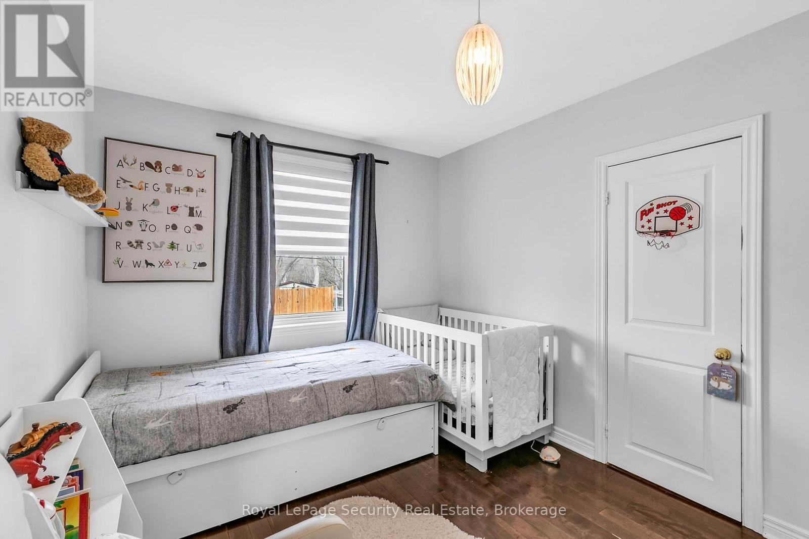 251 Thistle Down Boulevard, Toronto, Ontario  M9V 1K6 - Photo 19 - W12104892