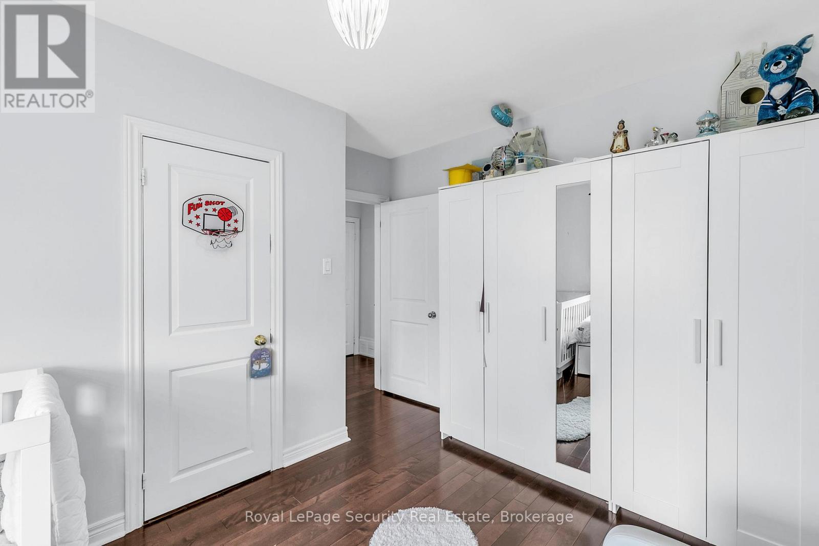 251 Thistle Down Boulevard, Toronto, Ontario  M9V 1K6 - Photo 20 - W12104892