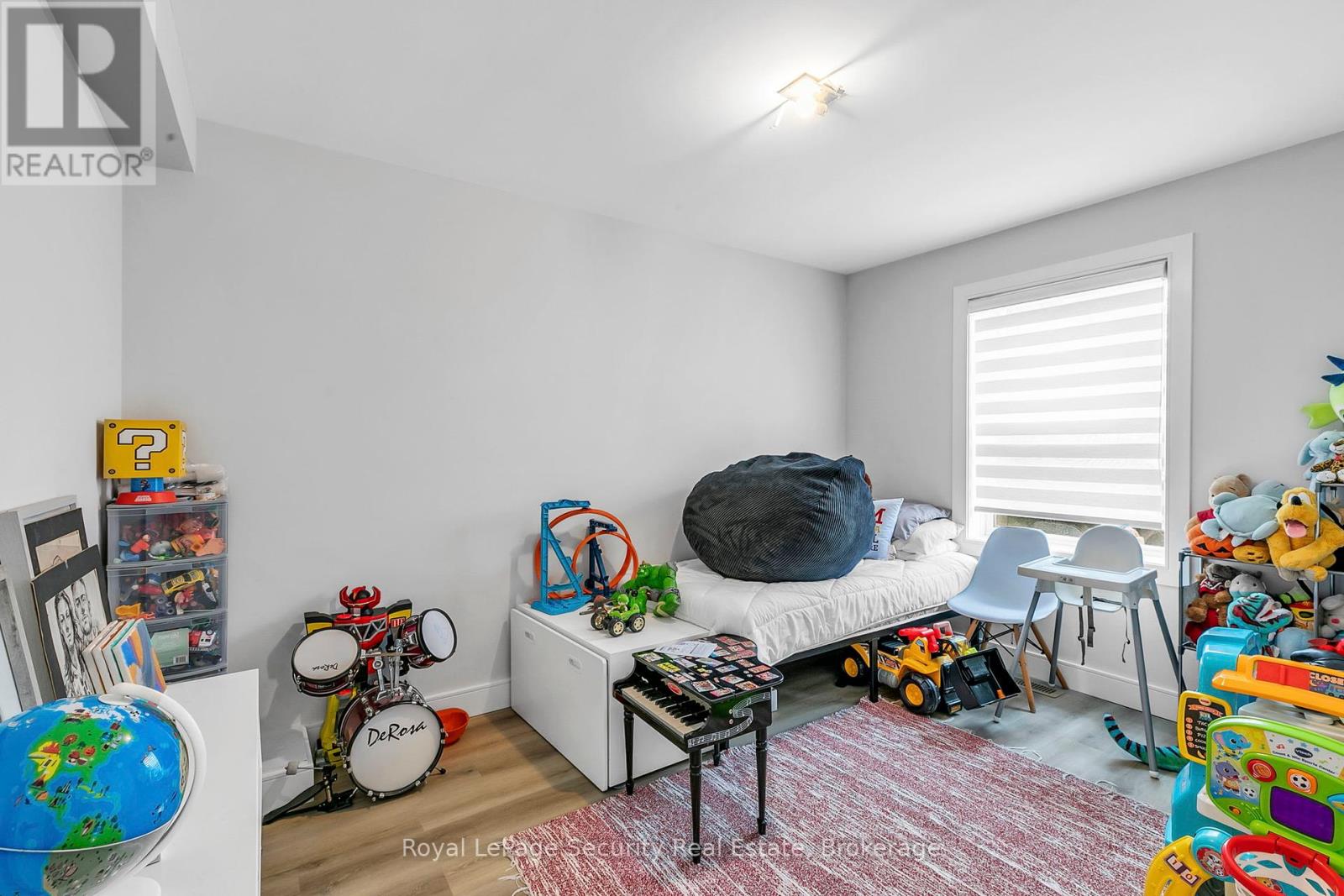 251 Thistle Down Boulevard, Toronto, Ontario  M9V 1K6 - Photo 27 - W12104892