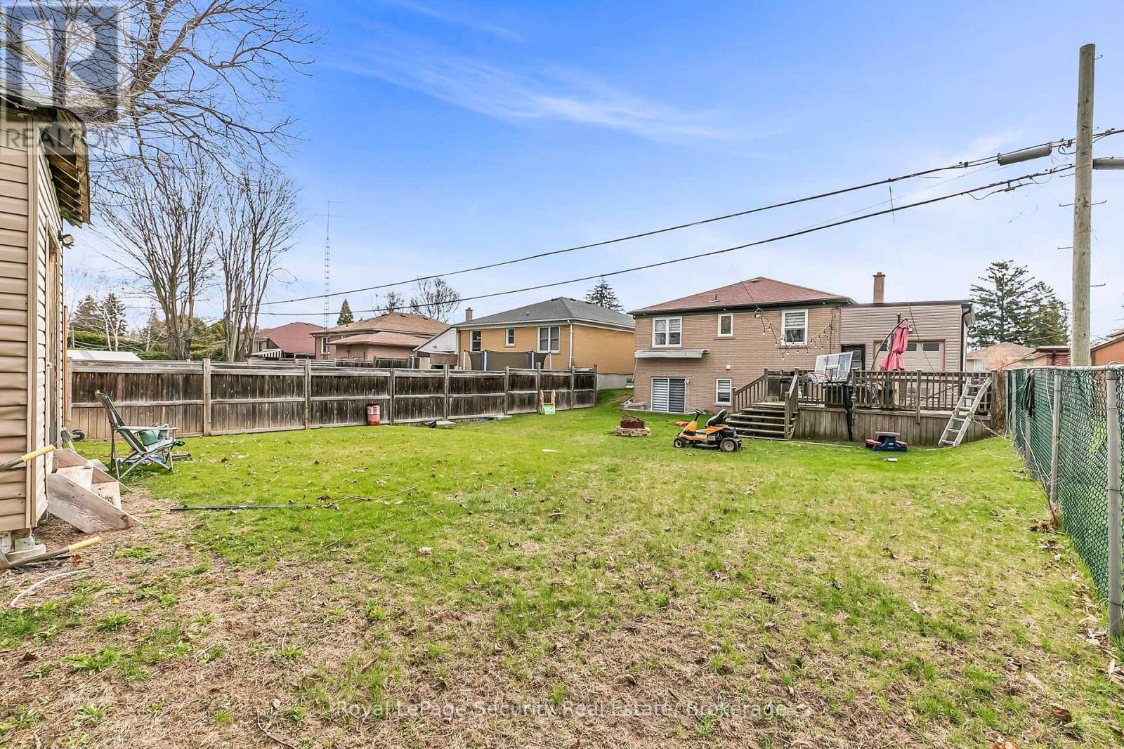 251 Thistle Down Boulevard, Toronto, Ontario  M9V 1K6 - Photo 33 - W12104892
