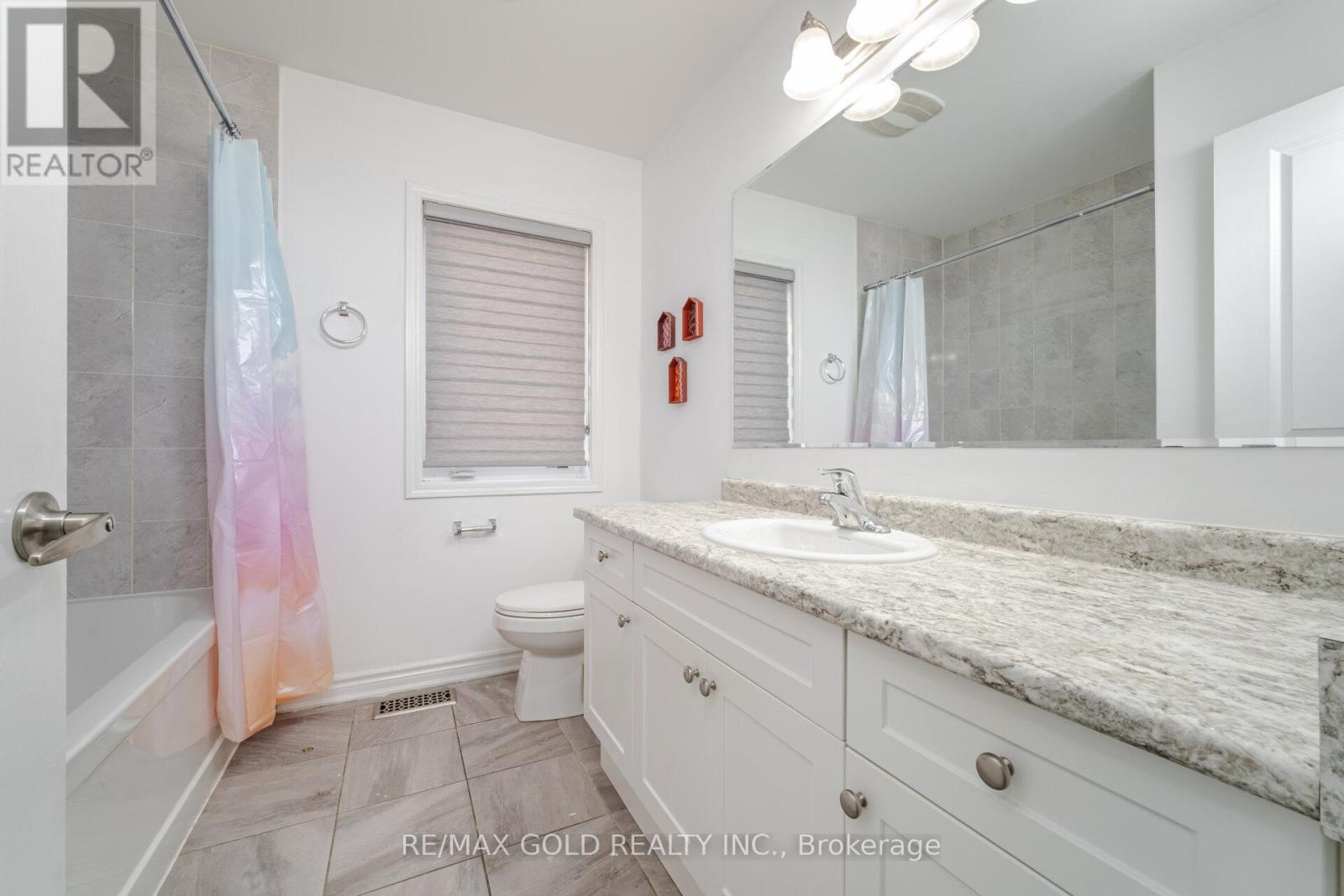 13 Redfern Street, Brampton, Ontario  L7A 4T7 - Photo 26 - W12104895