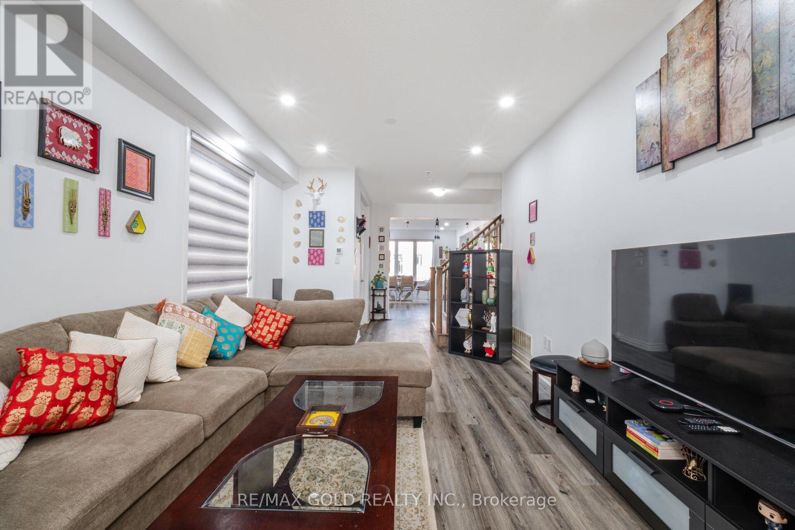13 Redfern Street, Brampton, Ontario  L7A 4T7 - Photo 8 - W12104895