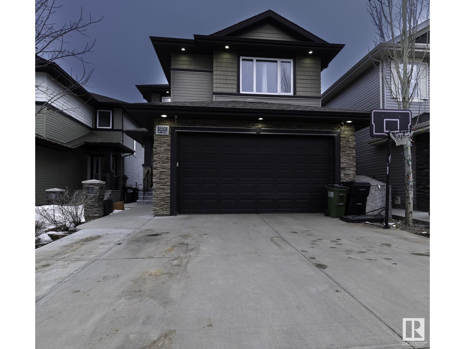 Property at 2217 56 ST SW image 1