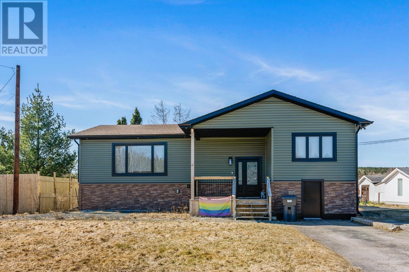 6 Cabot Street, Gambo, Newfoundland & Labrador