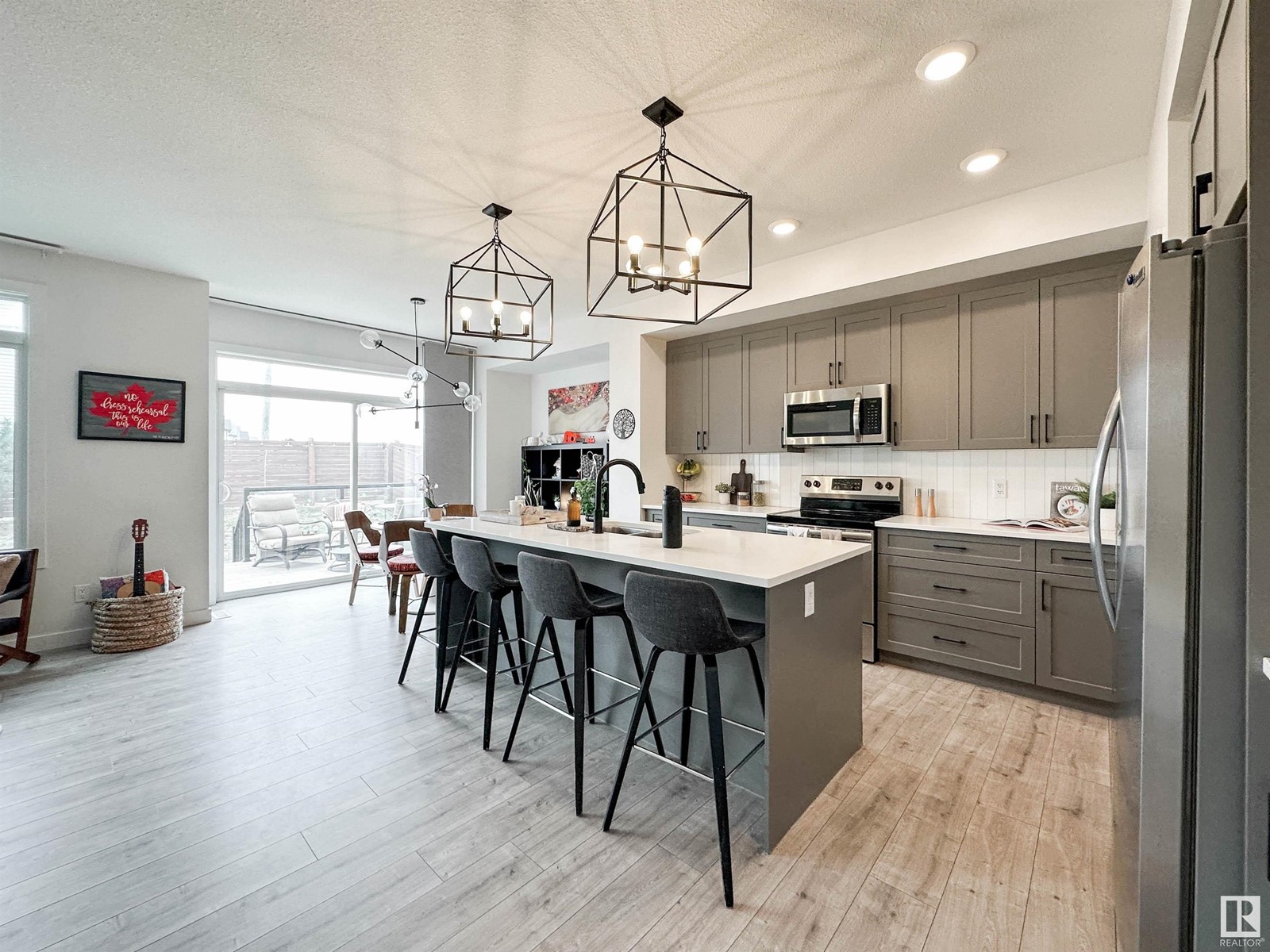 146 Joyal Wy, St. Albert, Alberta  T8N 7V3 - Photo 4 - E4431450